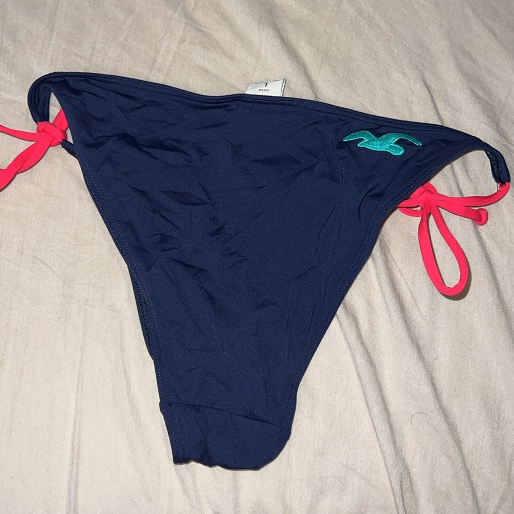 Hollister bikini bottom - Picture 2 of 3
